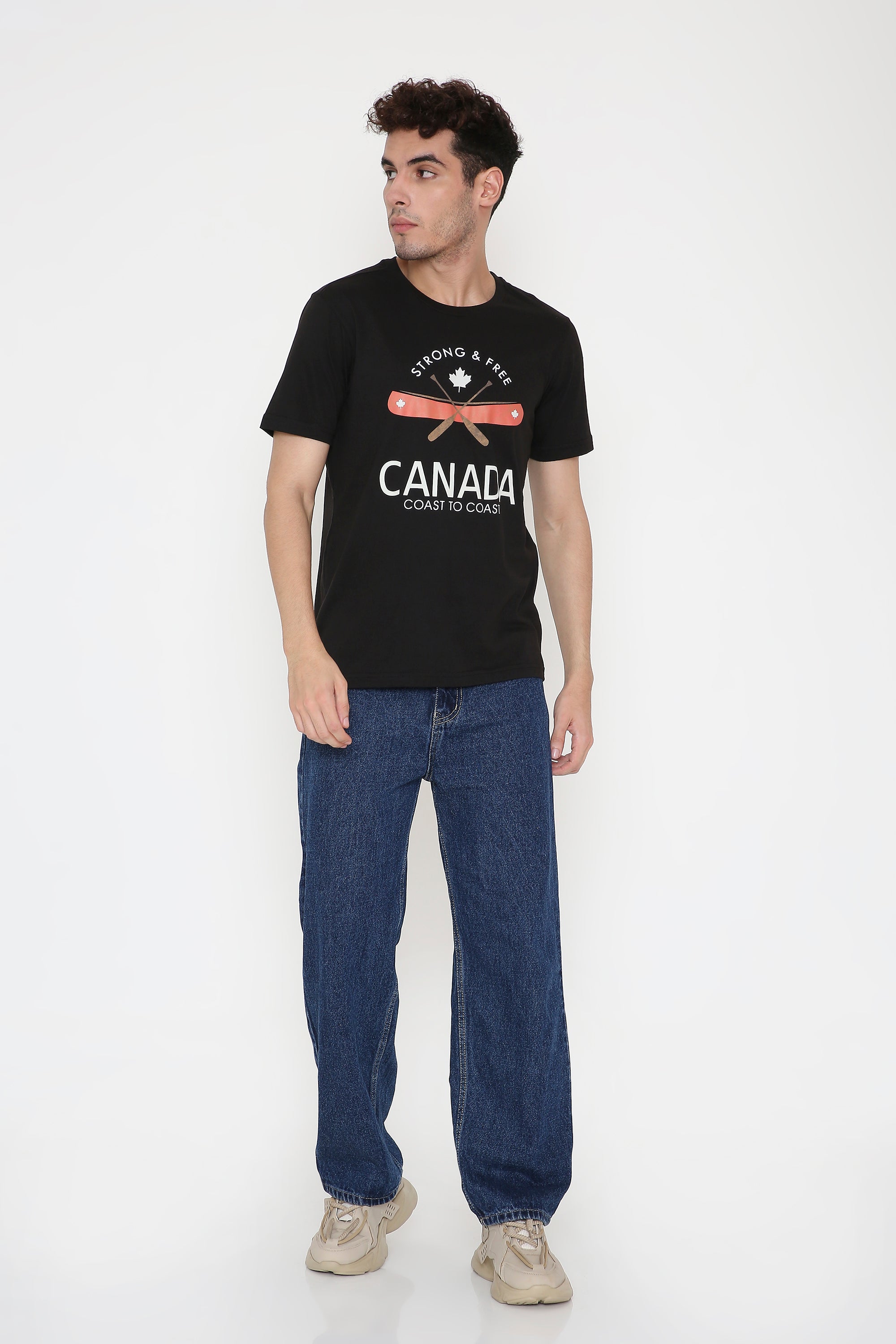 Strong And Free Canada Print T-Shirt in Black