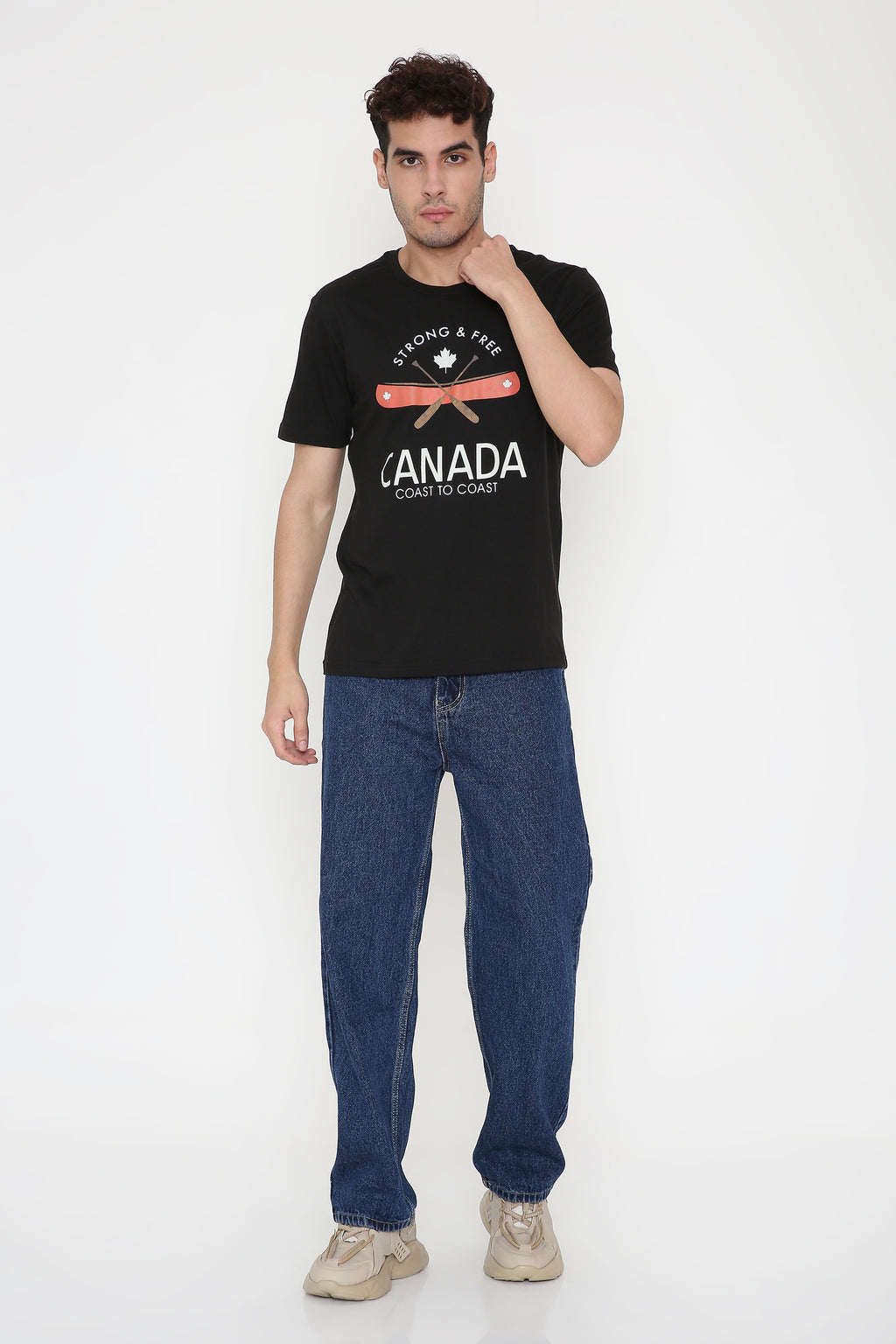 Strong And Free Canada Print T-Shirt in Black