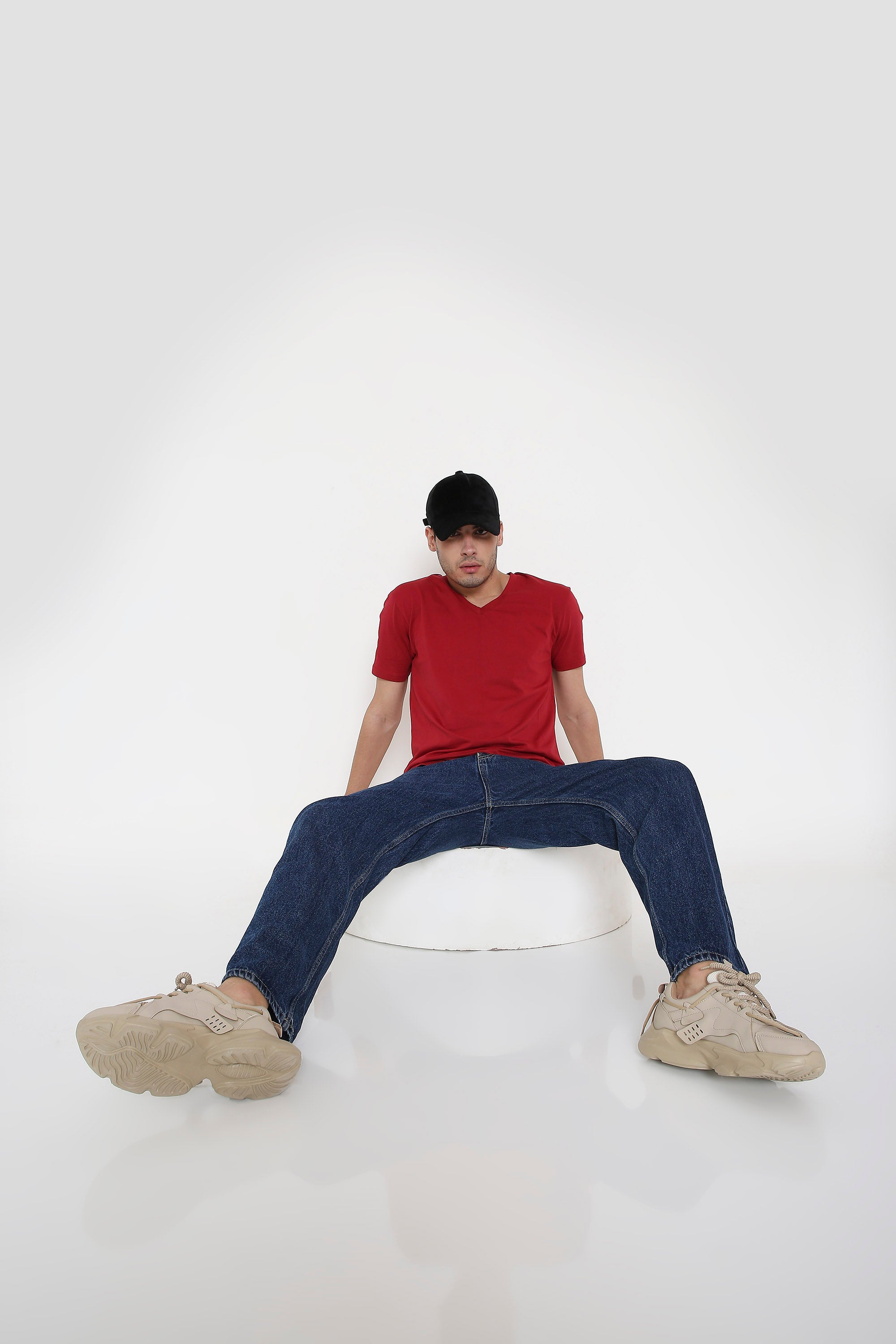 Plain V-Neck Half Sleeve Men's T-shirt in Red