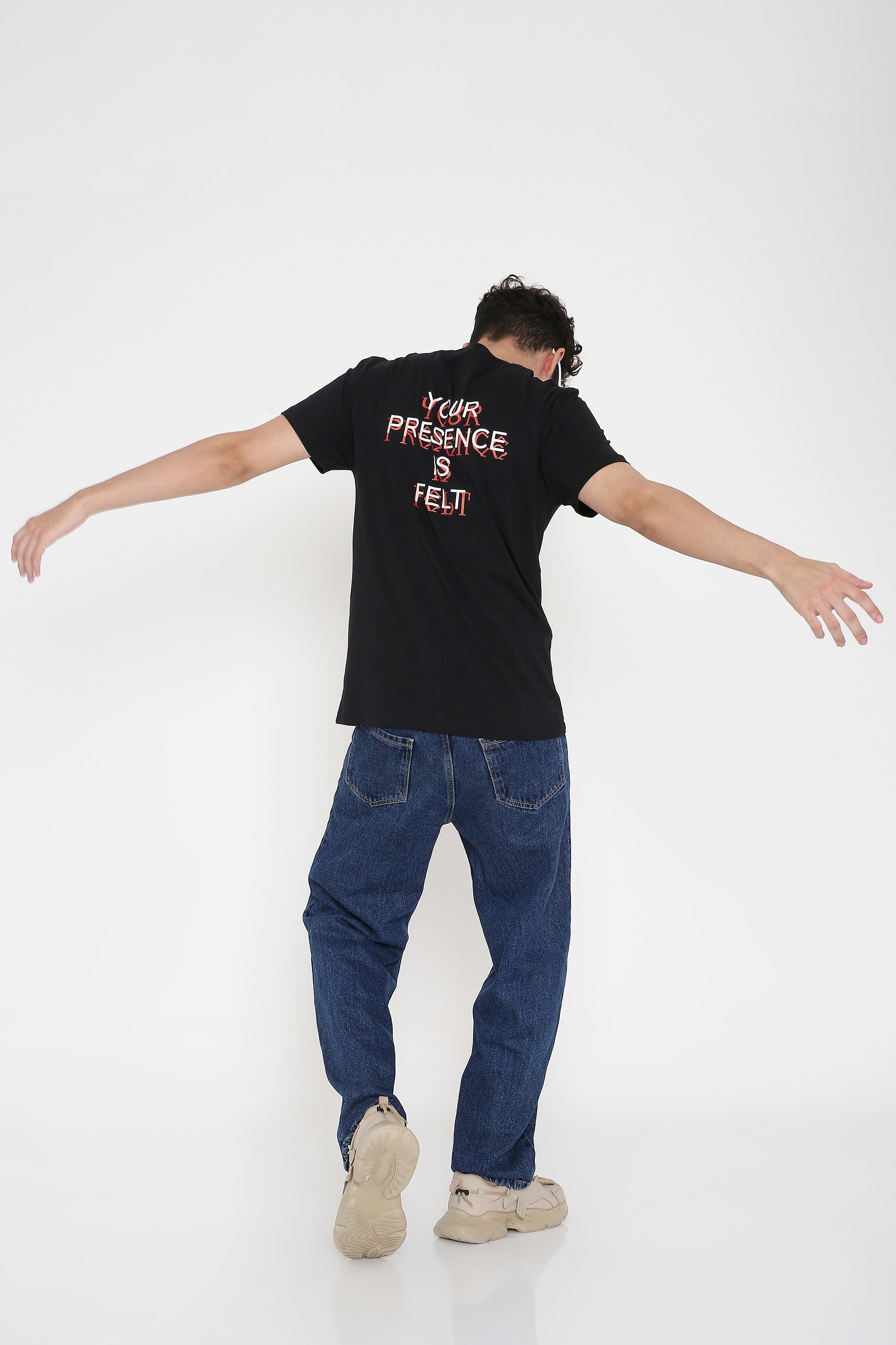 MOODSWINGS Print Men's T-shirt in Black